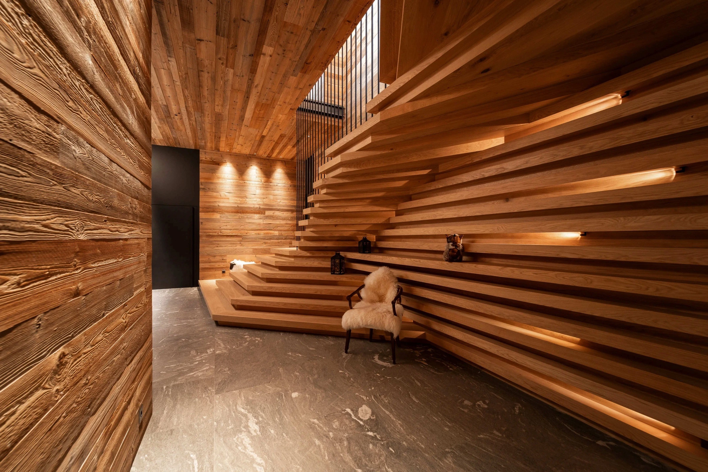 escalier-chalet-valais-chene-acier-vieux-bois-pierre-vals0001